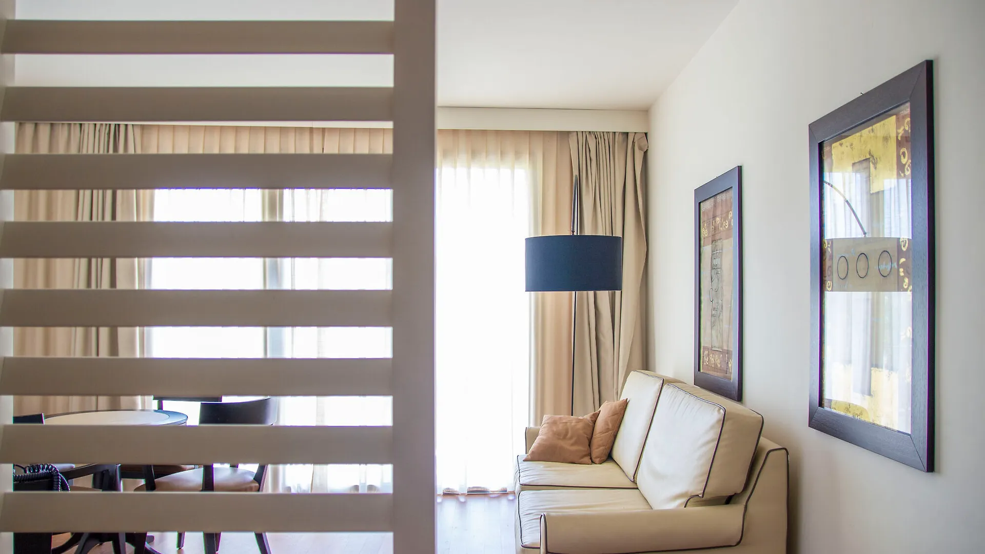 Pisa Tower Plaza Hotel