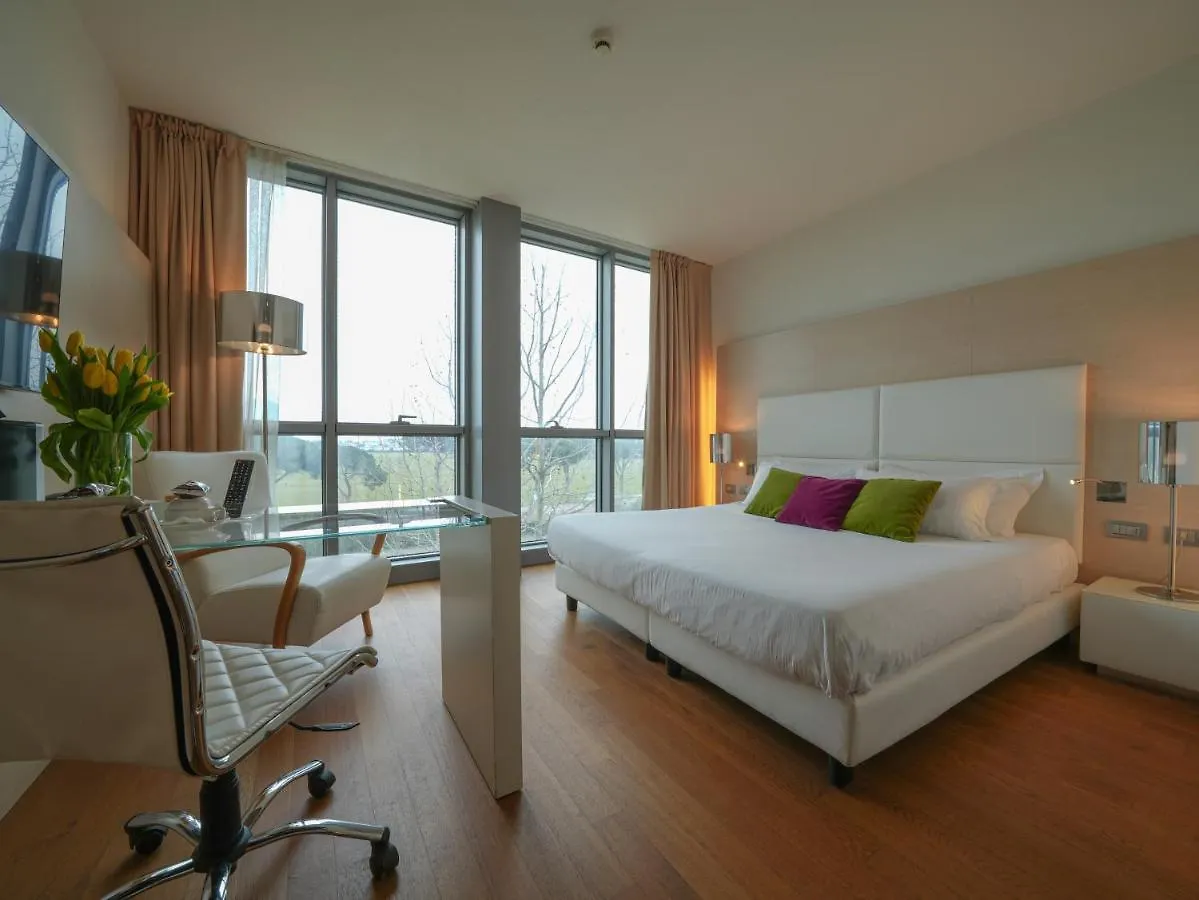 Pisa Tower Plaza Hotel