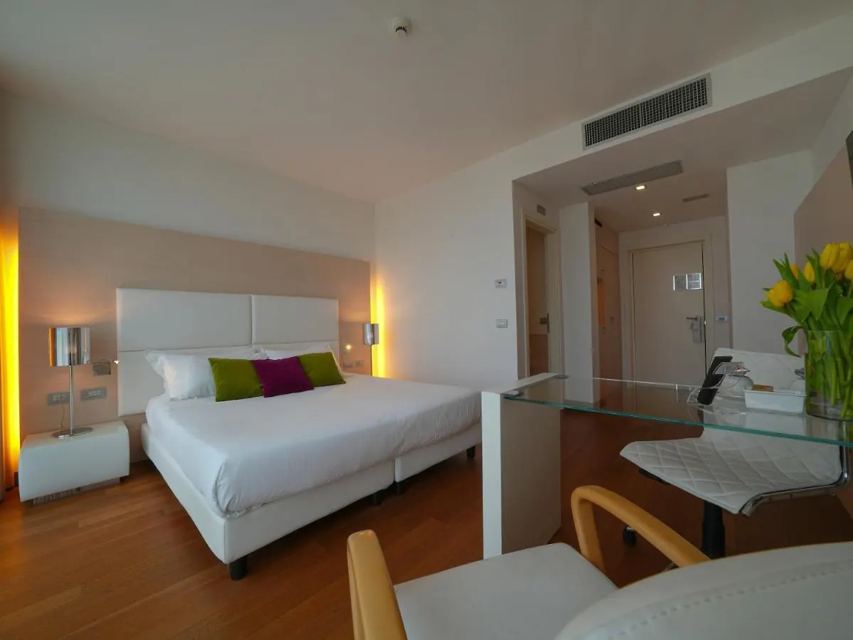 *****  Pisa Tower Plaza Hotell Italien