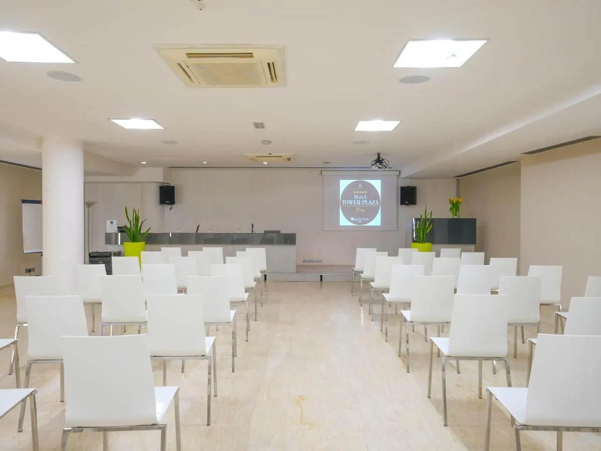 Pisa Tower Plaza Hotell