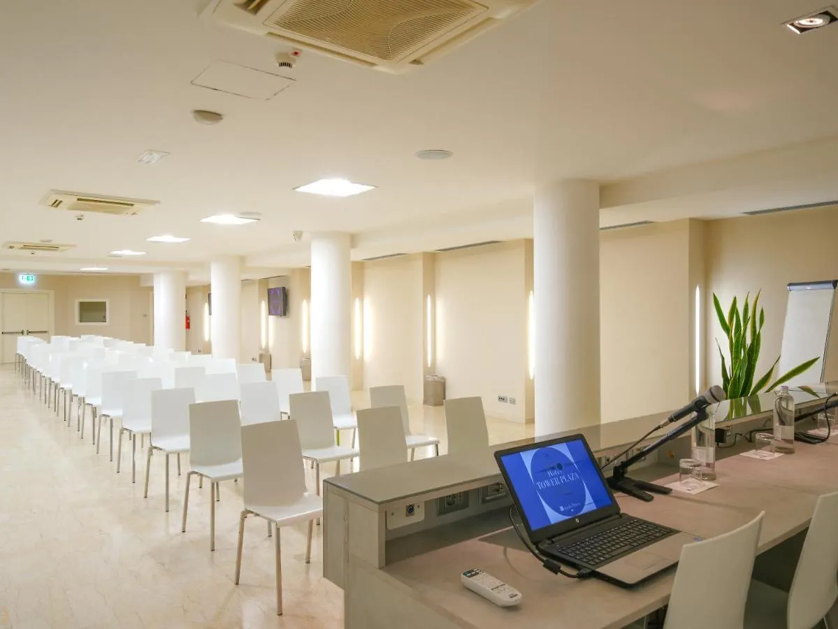 Pisa Tower Plaza Hotell